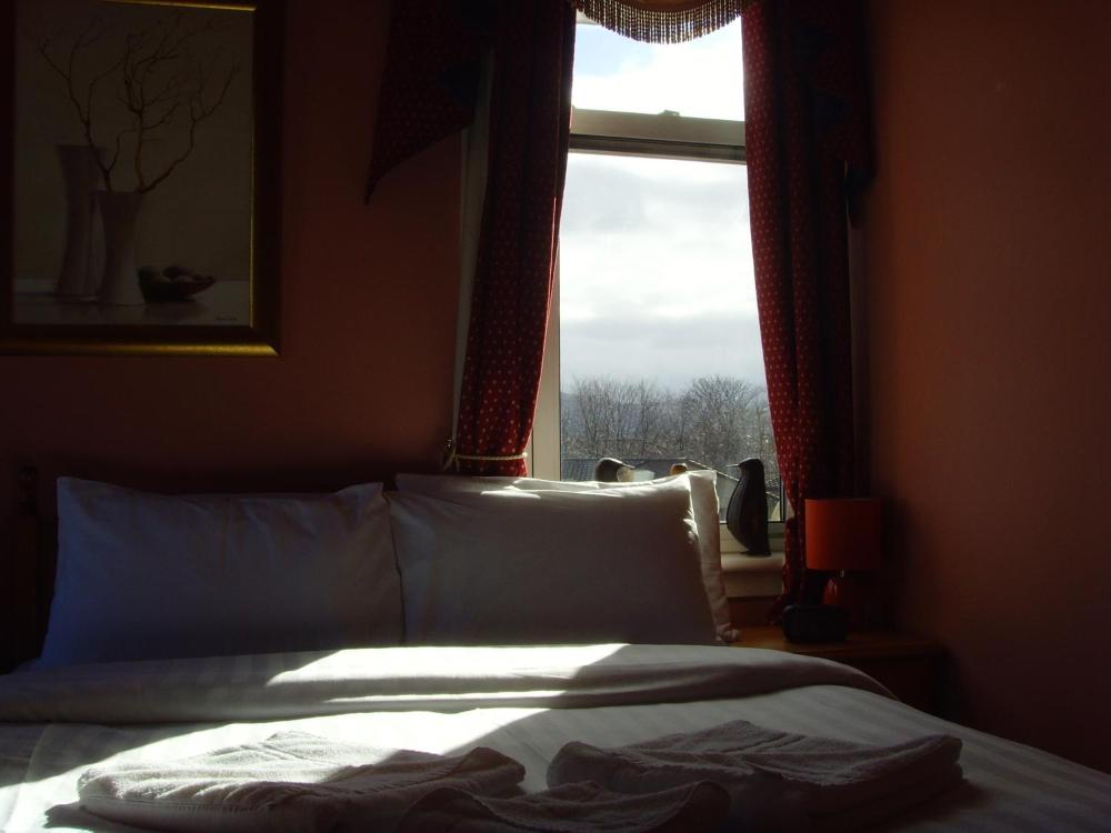 Deluxe Double Room with Castle View and Shared Bathroom